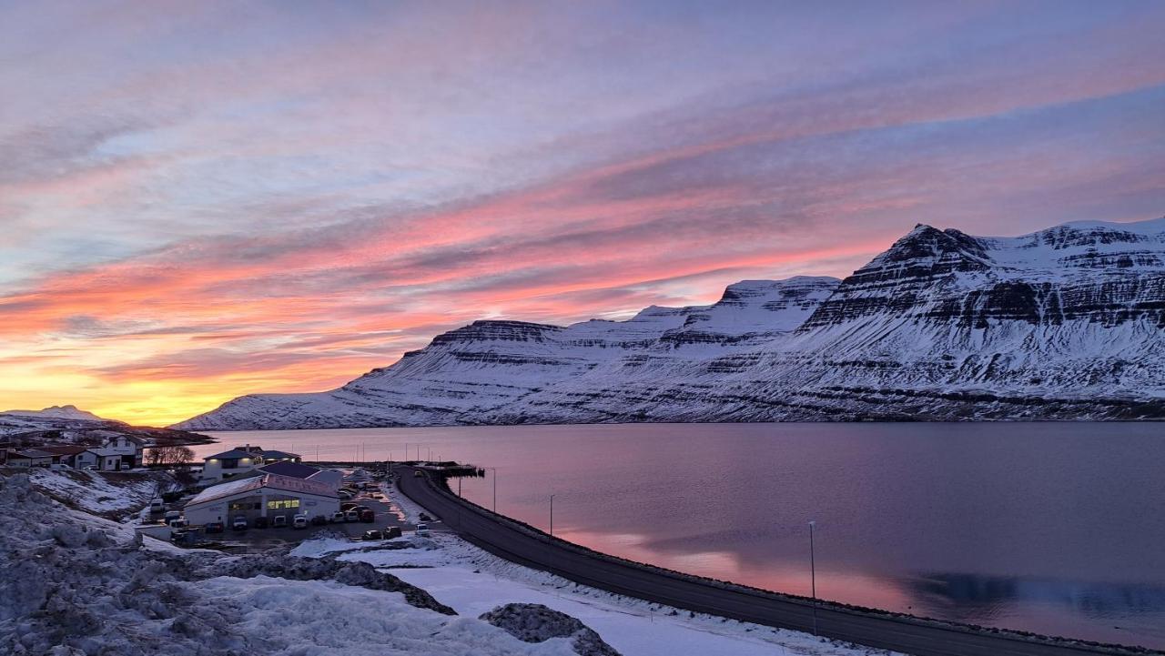 Reydarfjordur Apartment Exterior photo
